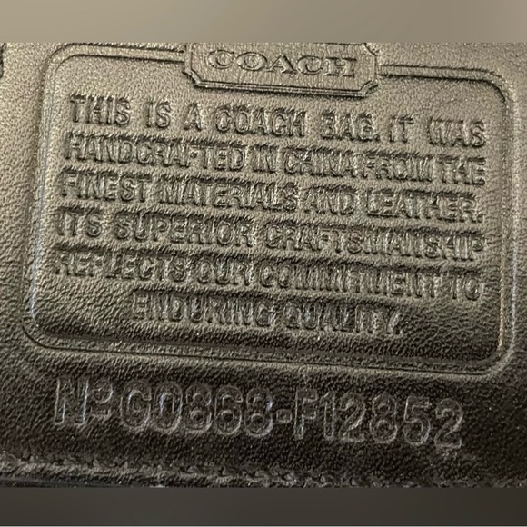 Coach purse - Picture 5 of 9